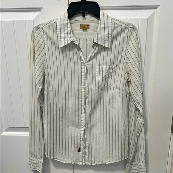 Hollister | Tops | Hollister White And Blue Striped Button Down Shirt | Poshmark Hollister | Tops | Hollister White And Blue Striped Button Down Shirt | Poshmark